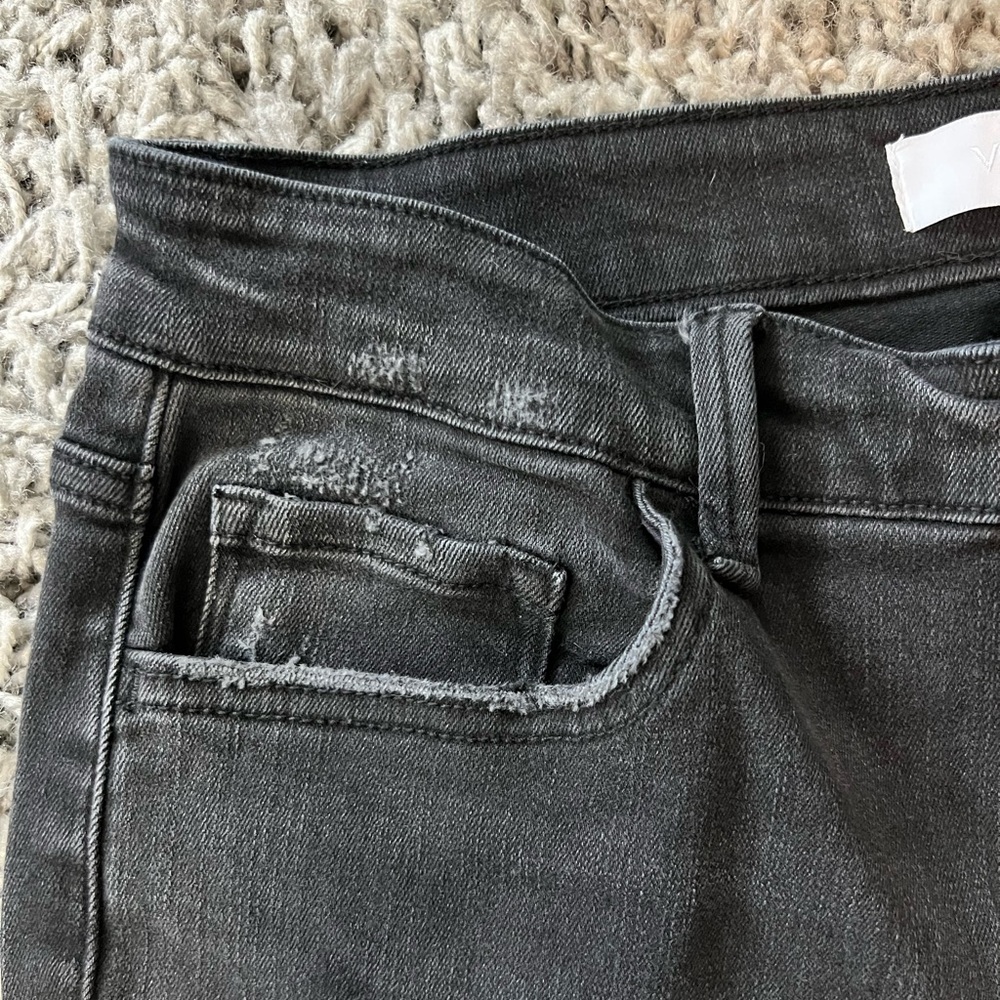 Vervet T5991 Women’s Washed Black Denim with Angled Hem Detail - Picture 6 of 9